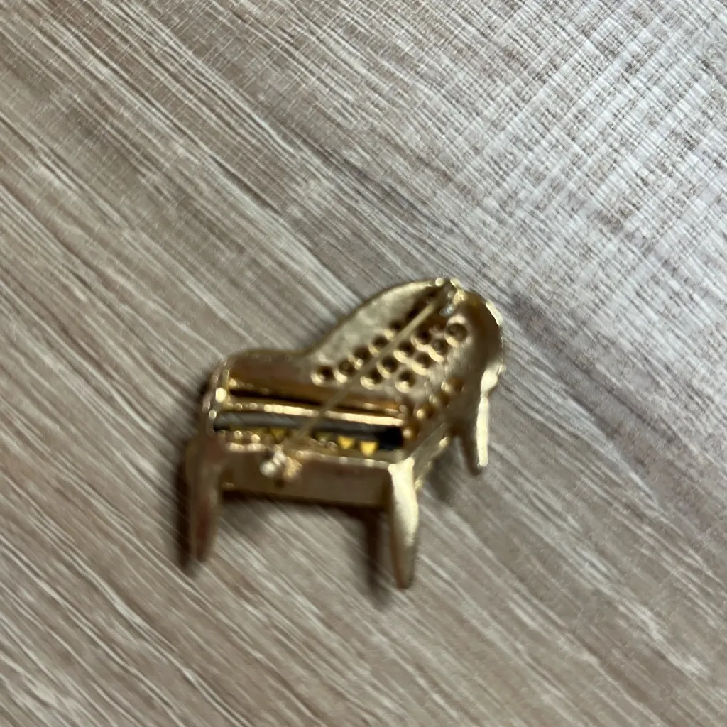 Piano brooch Gold - Image 3