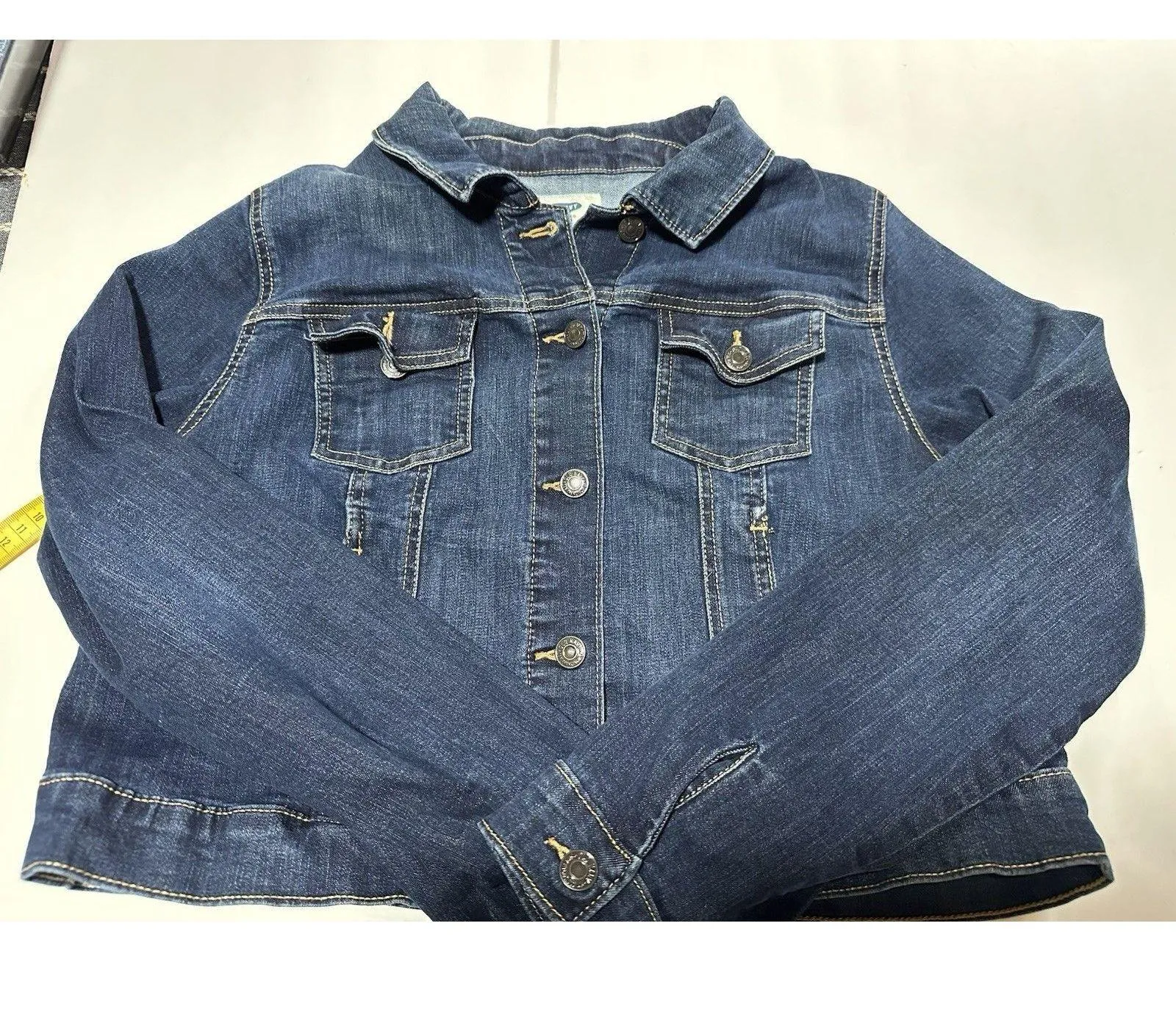 Old Navy Women's Classic Jean Jacket Maternity Size L - Image 3