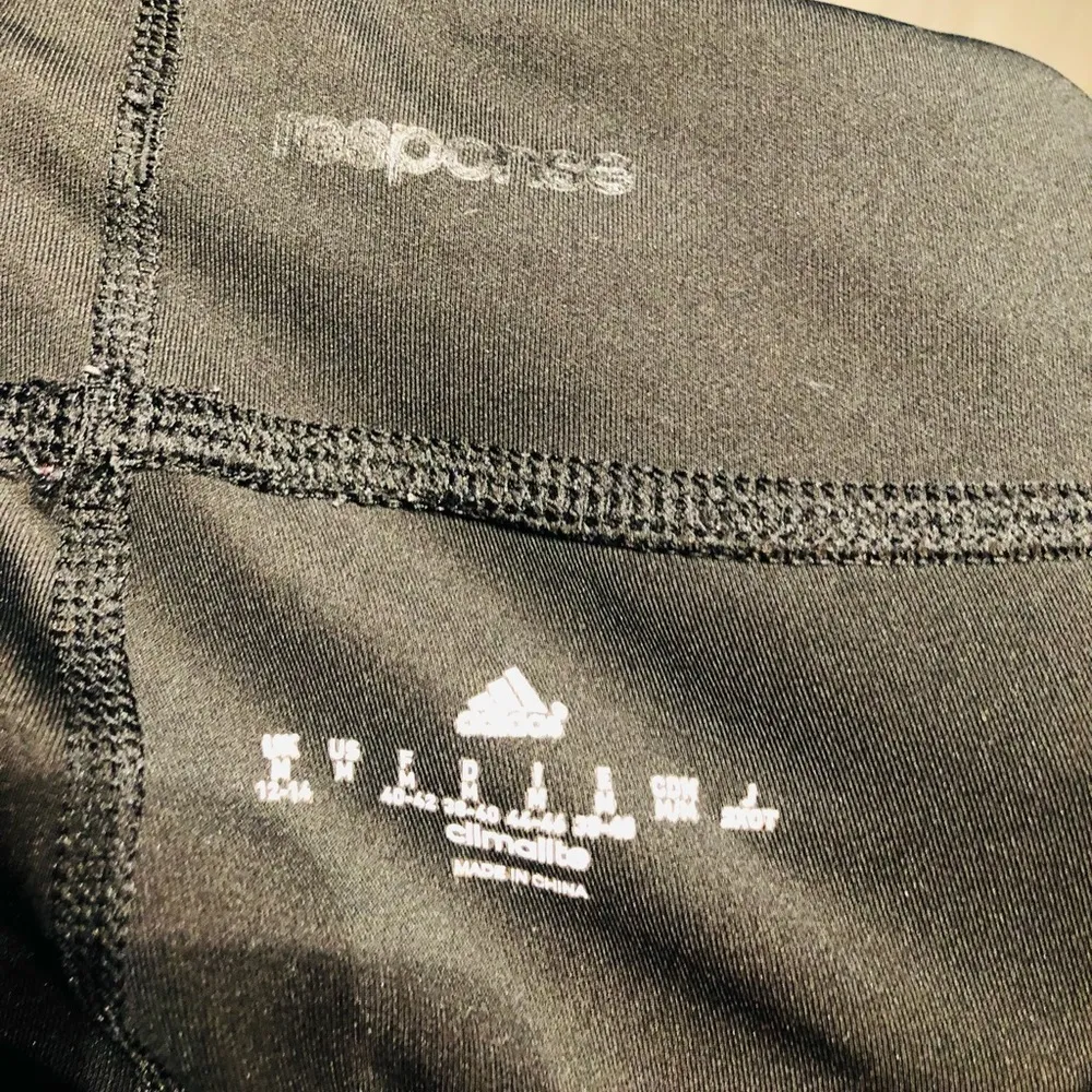 Adidas Response knee length Sport Wear - Image 4