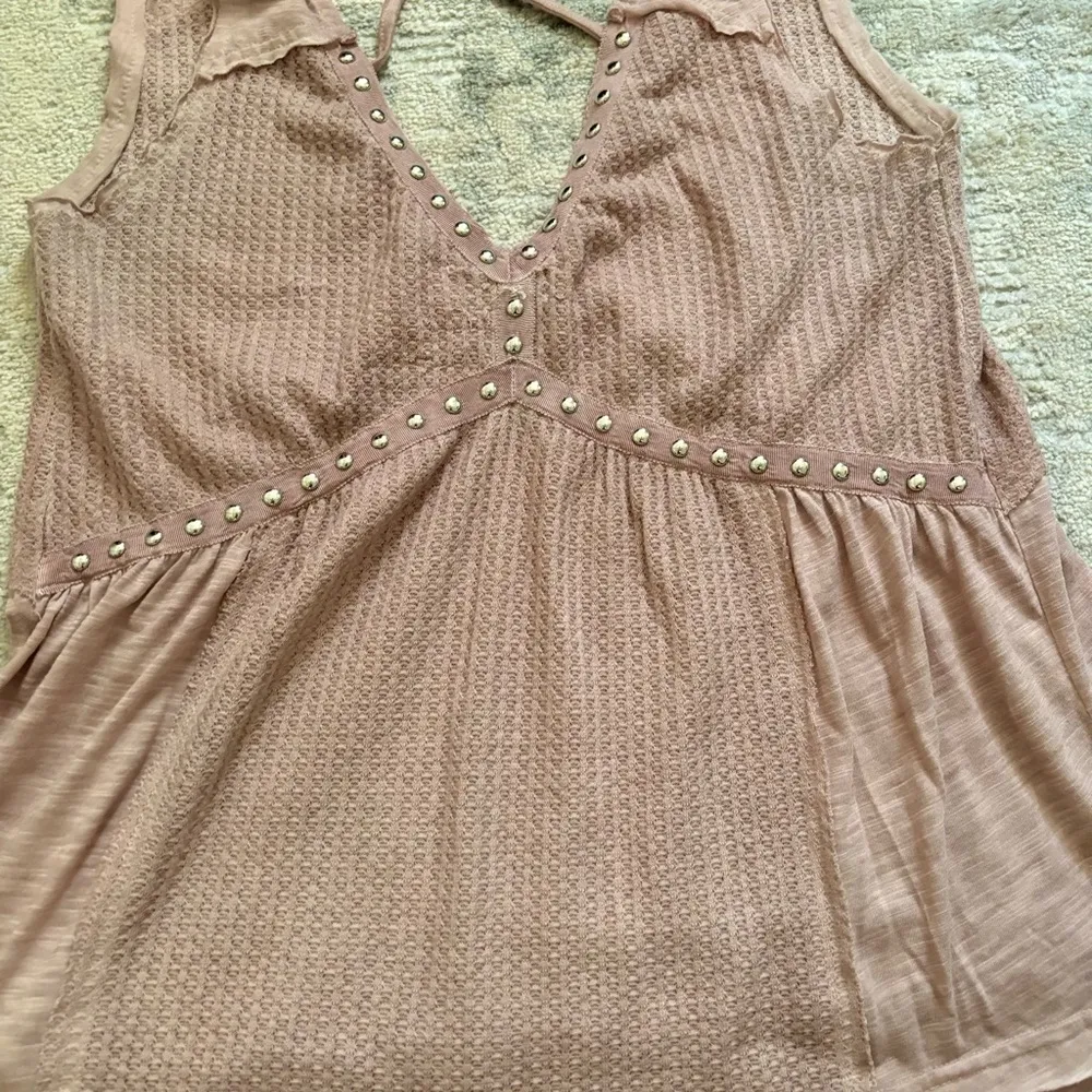 Pink/Lavender Ribbed Tank Top with V - Image 2