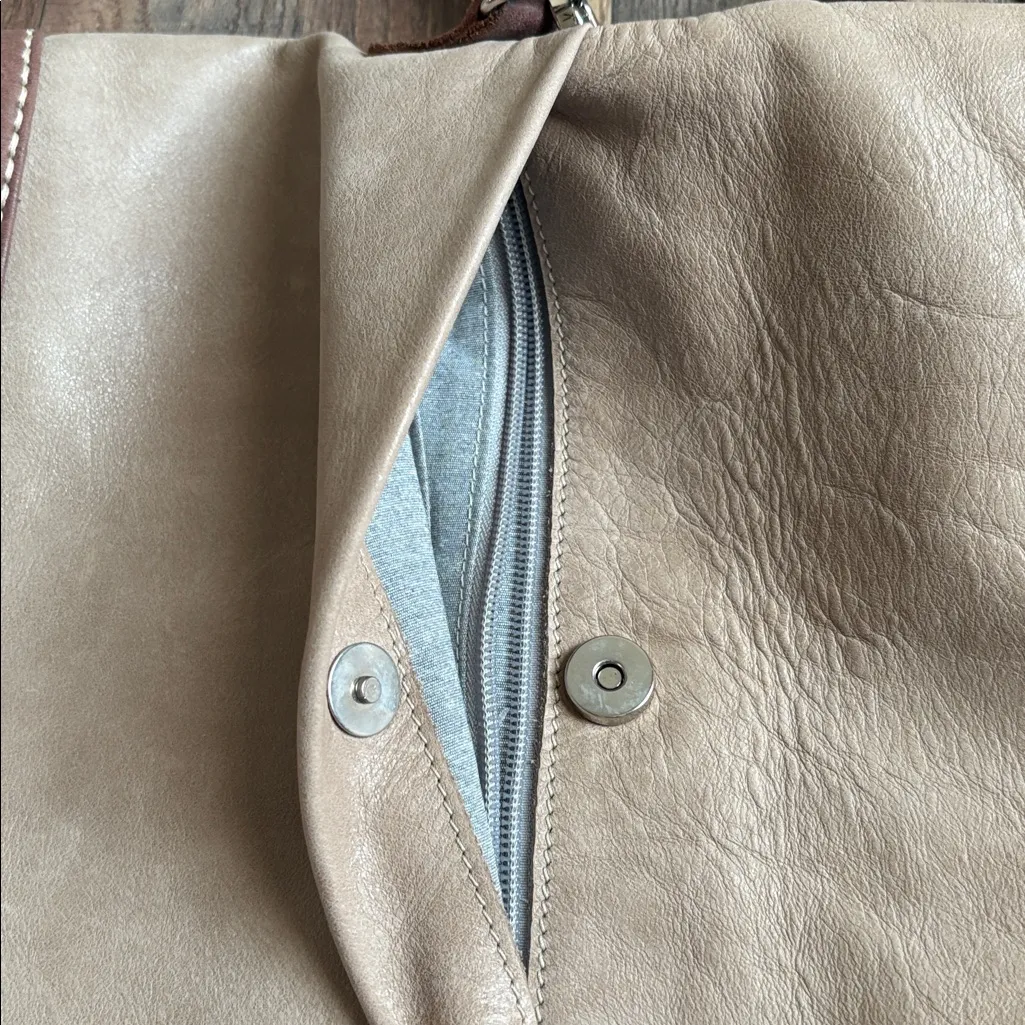 Roots Canada Emma Bag Leather Foldover Crossbody Colorblock Brown and Taupe - Image 3