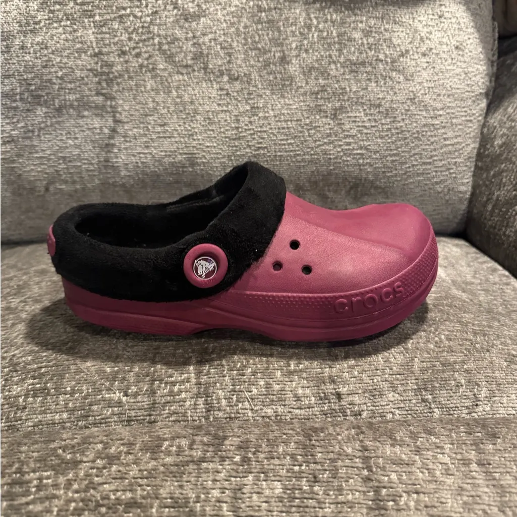 Women’s CROCS Purple Eggplant Black Insulated clogs Size 9 - Image 7