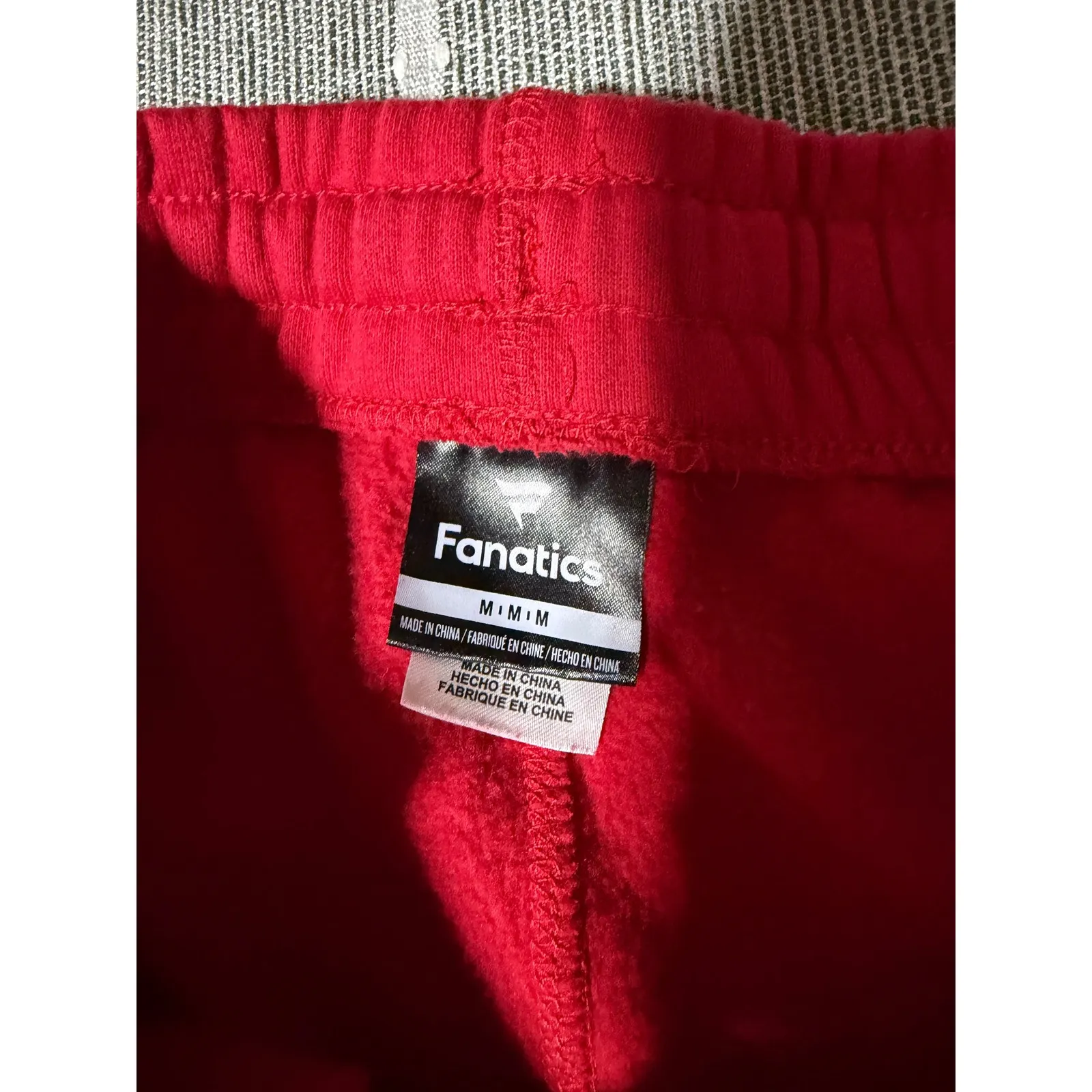 Fanatics Wisconsin Badgers Sweatpants Red Fleece Athletic Pants Womens Medium - Image 4