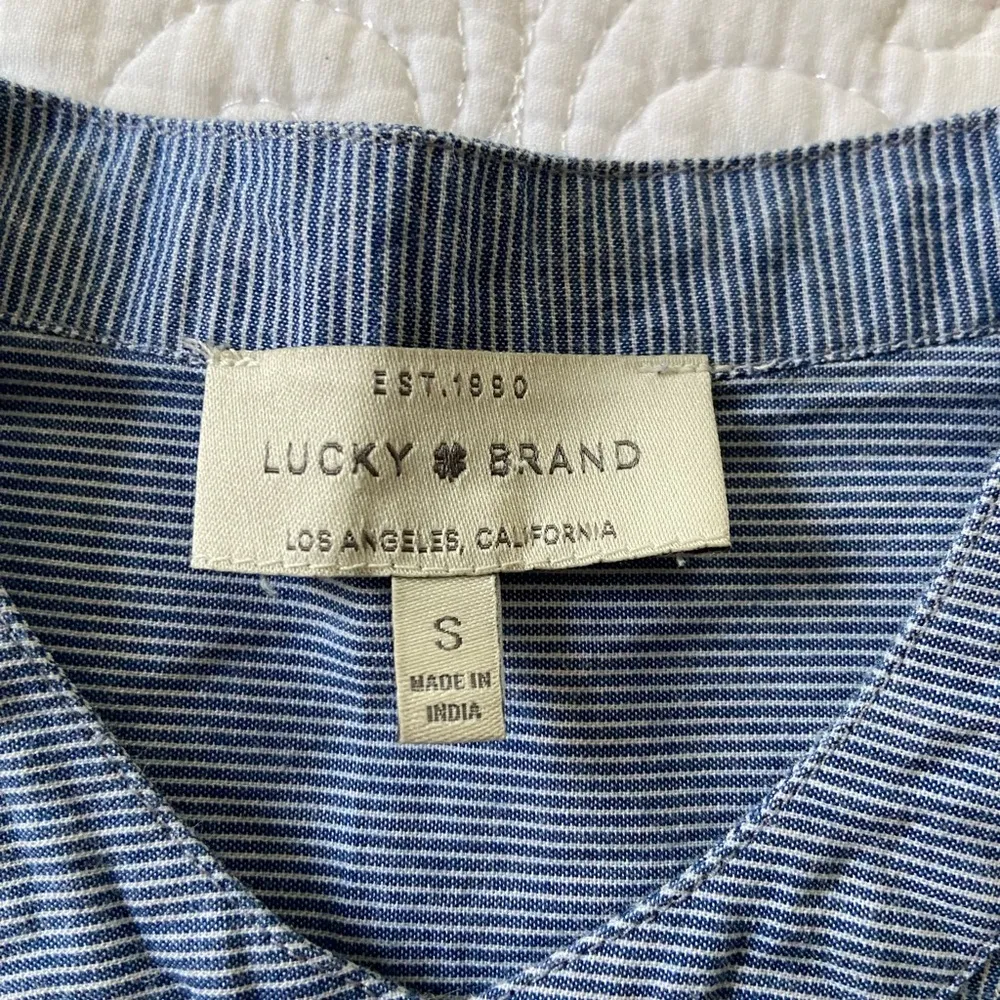 Lucky Brand Embroidered Floral Blue and White Pinstripe Button Down Shirt Size S - Image 4