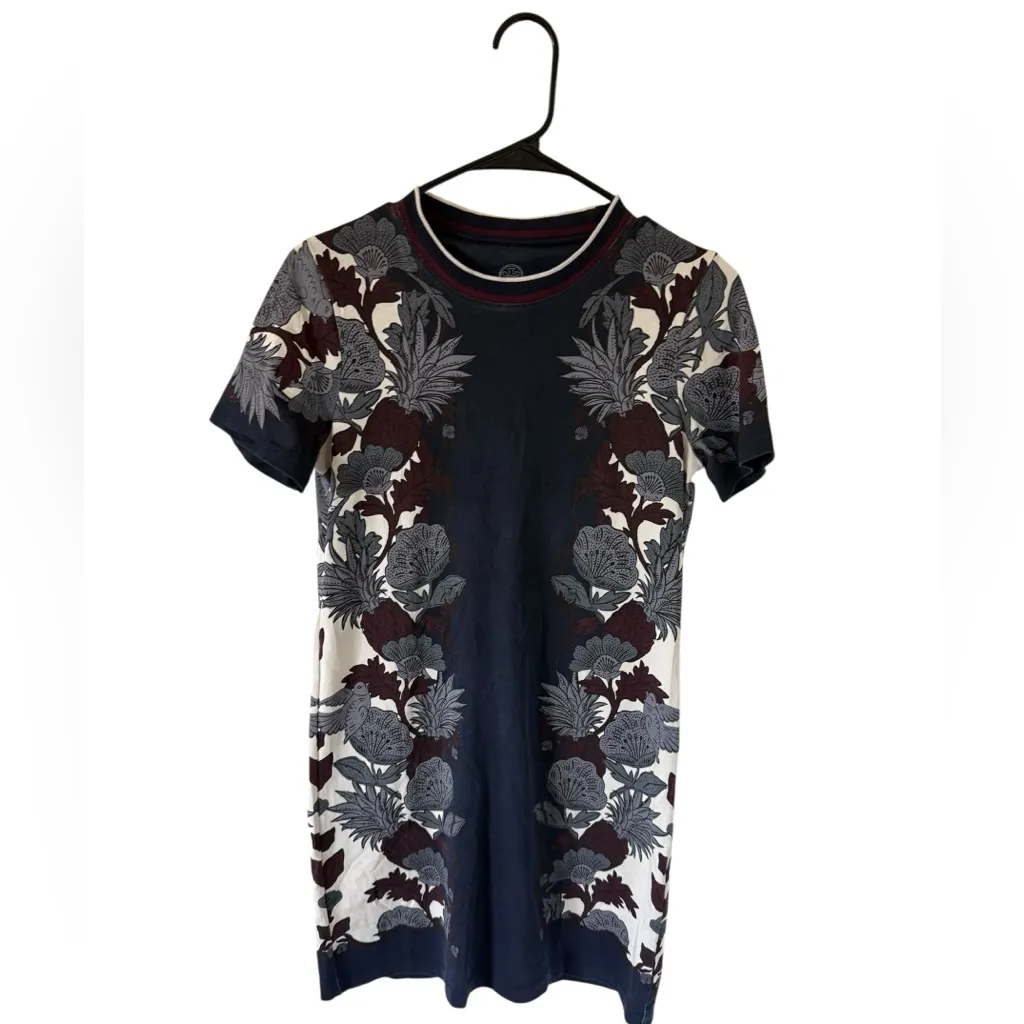 Tory Burch Tropical Print Pima Cotton T-shirt Dress In Imperial Garnet - Image 6