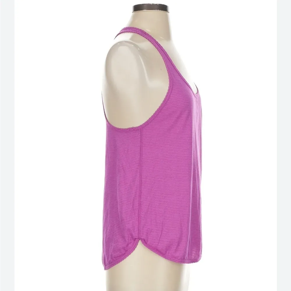 Lululemon scalloped racer back tank top pink - Image 4