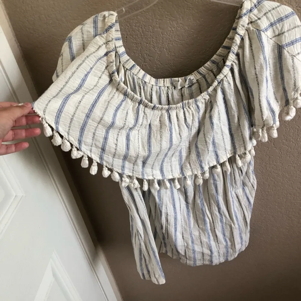 Off-shoulder blouse - Image 2