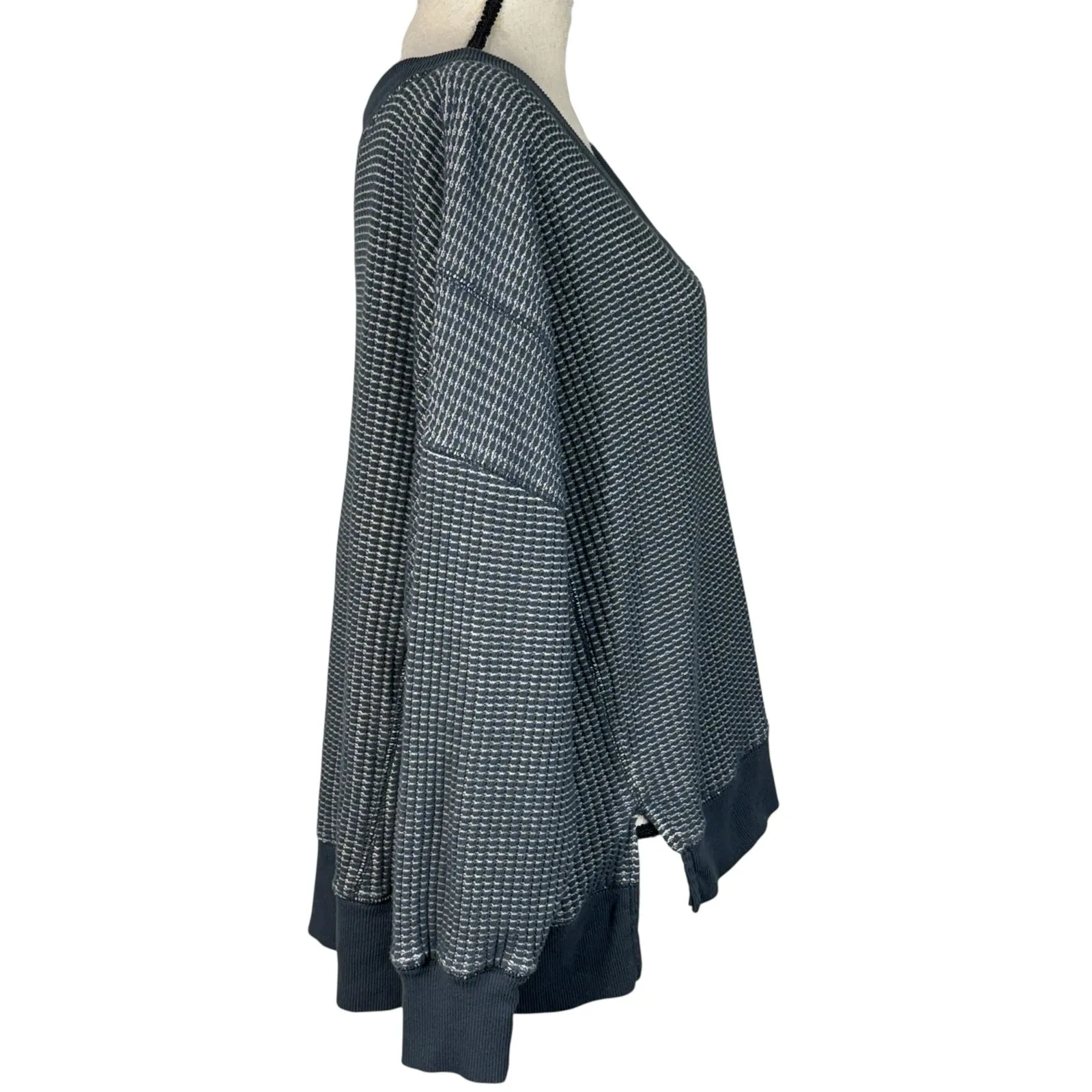 American Eagle Small Big Hug Sweater Waffle Knit V-Neck Oversized Long Sleeves - Image 5