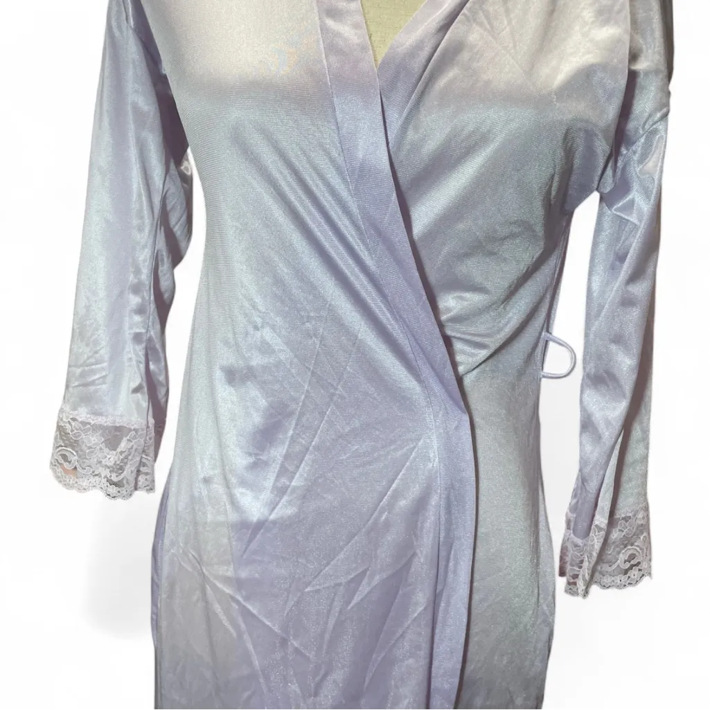 Vintage Fantasy Nightwear Lavender Robe Lace Sleeves Size Small Purple - Image 3