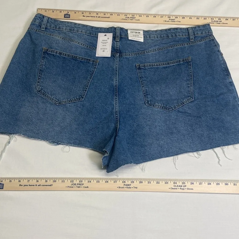 Cotton On Curve high rise 90s cutoff shorts- Plus Size 22 - Image 4