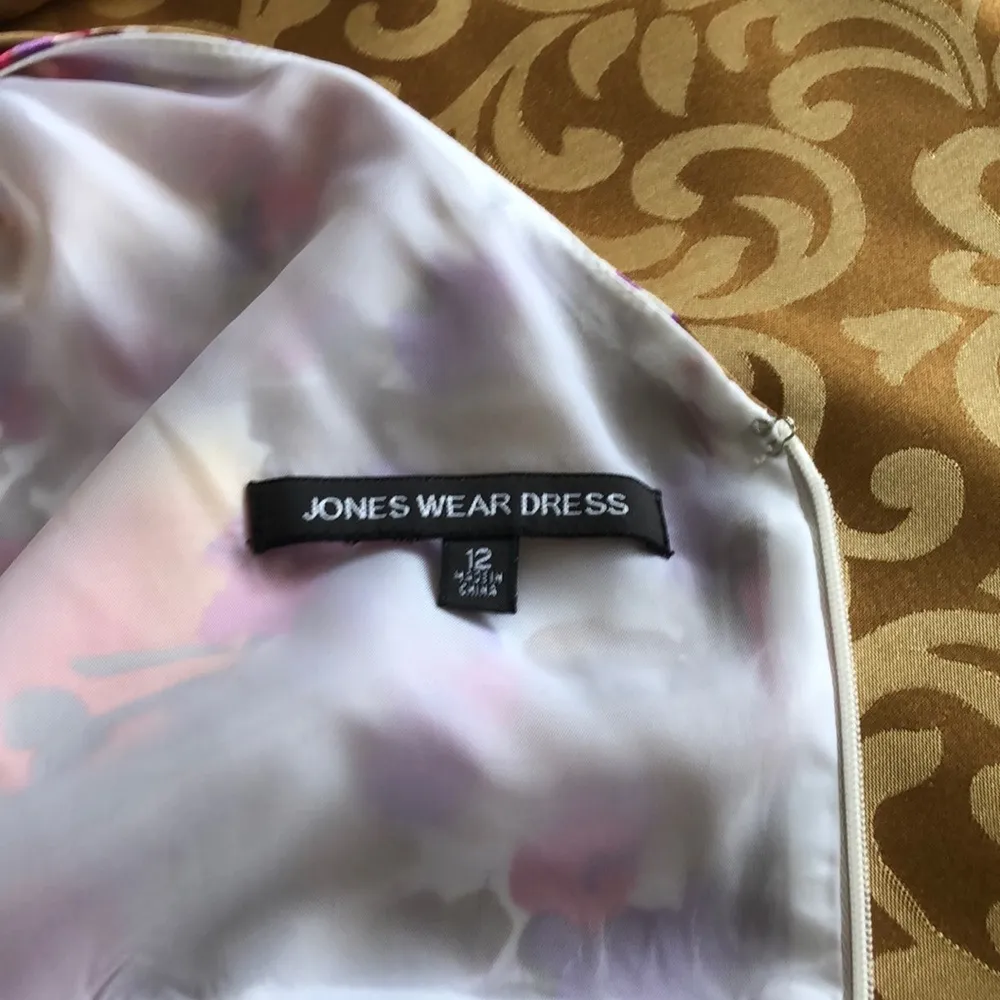 Jones Wear dress. - Image 5
