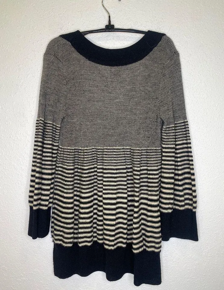 Free People Black Beige Scoop Neck Striped Sweater Sz M Wool Pullover - Image 5
