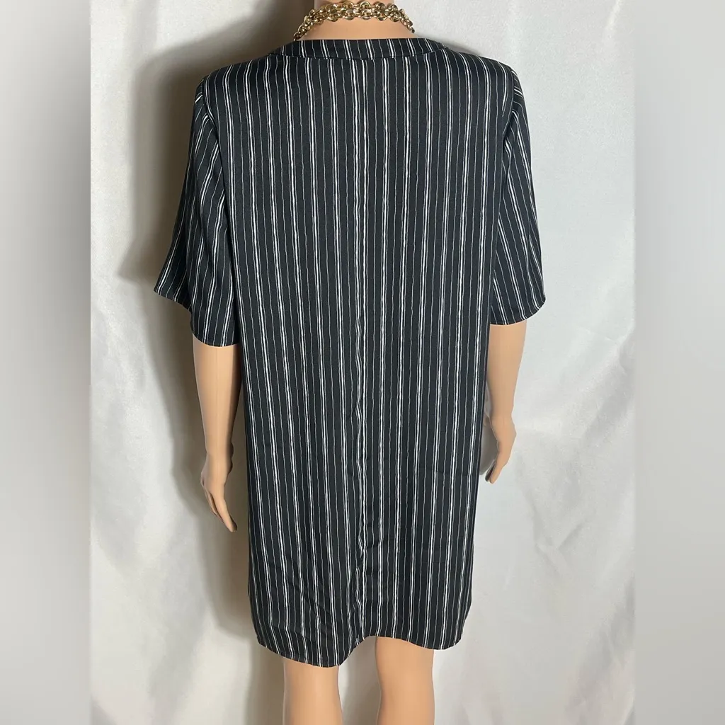 BCBGMAXAZRIA Black White Stripe Half Zip Shift Dress M 34” - Image 4