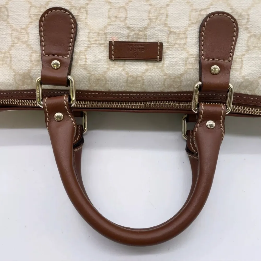 Gucci  Cream and Brown Tote Bag with Signature GG Monogram - Image 7