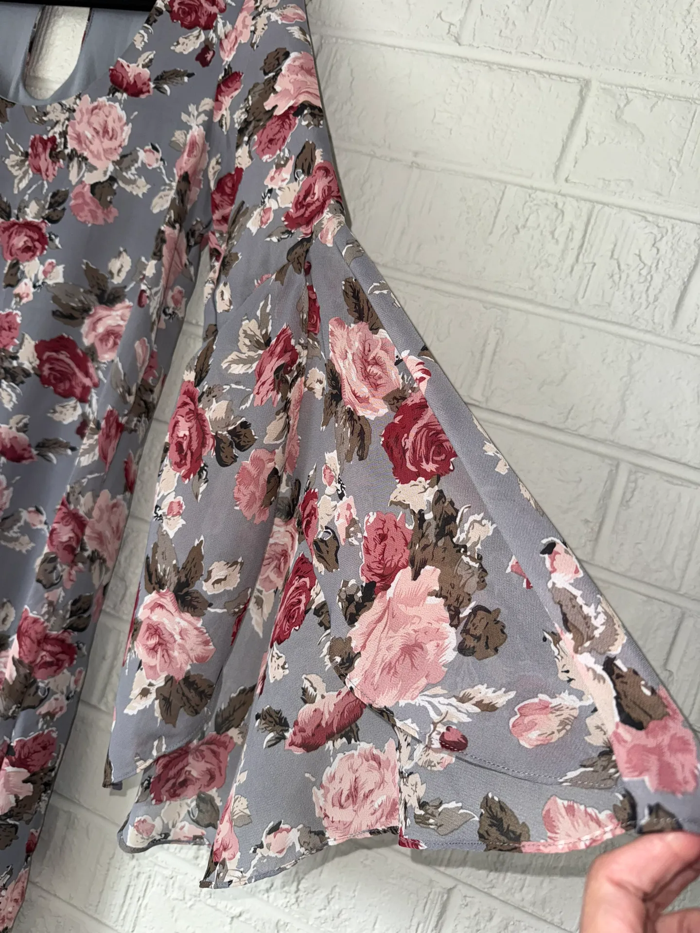 Dee Elle Floral Rose Gray Long Bell Sleeve Mini Sheath Dress Sz M✨ - Image 3