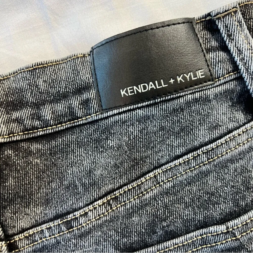 Kendall & Kylie Women's Denim Shorts 1/25 Black The Drifter High Rise - Image 7