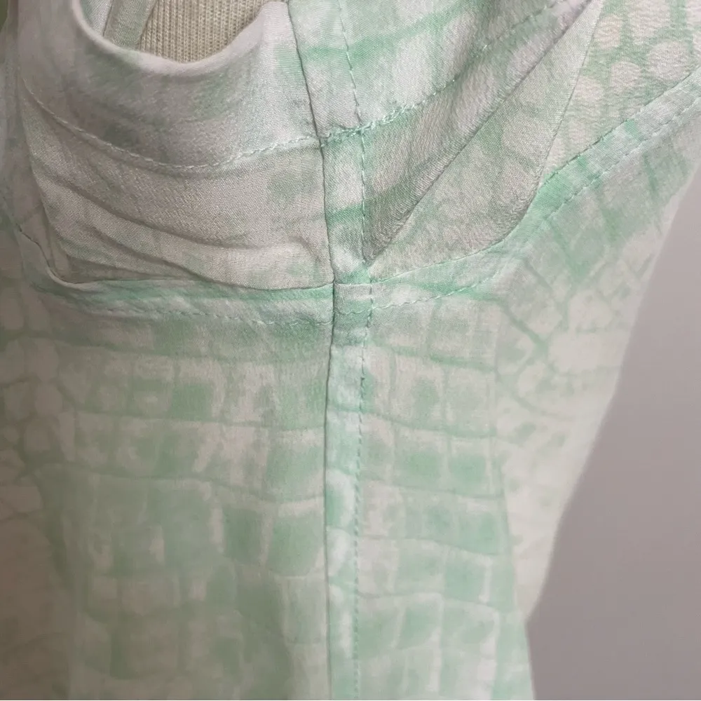 Equipment Femme Top Short Sleeve 100% Silk Reptile Snake Print Green Cream - Image 6