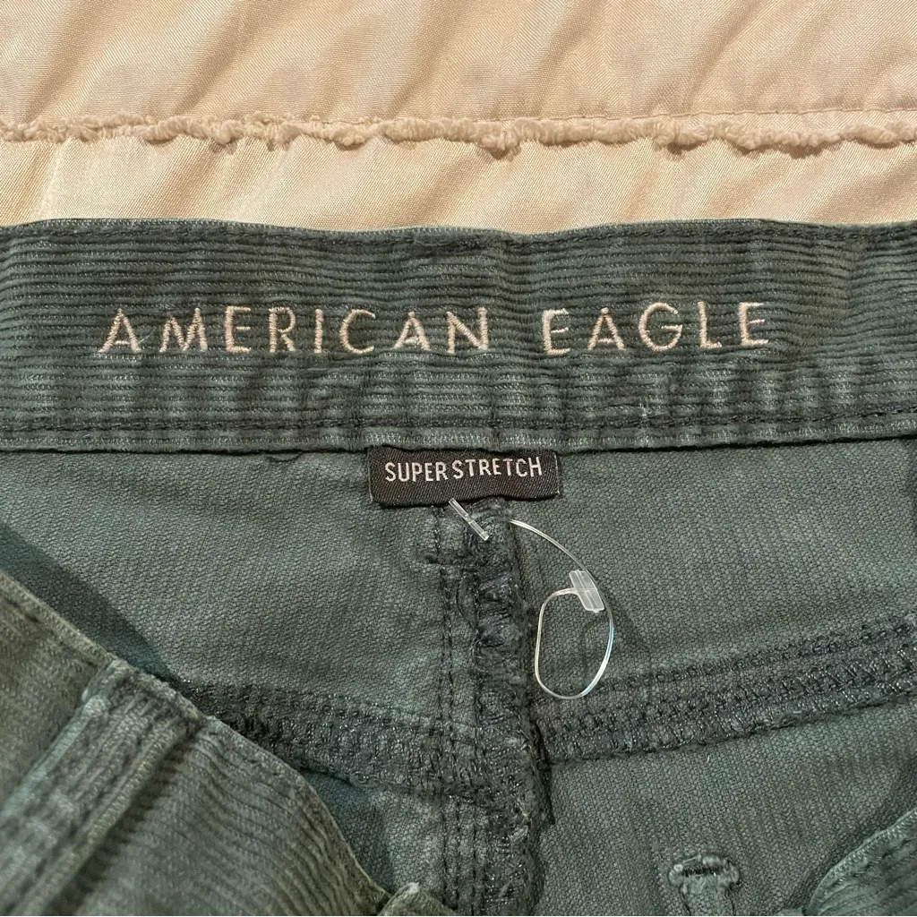 American Eagle Super Stretch Corduroy Mom Jean Denim Hunter Green 0 High Rise - Image 3