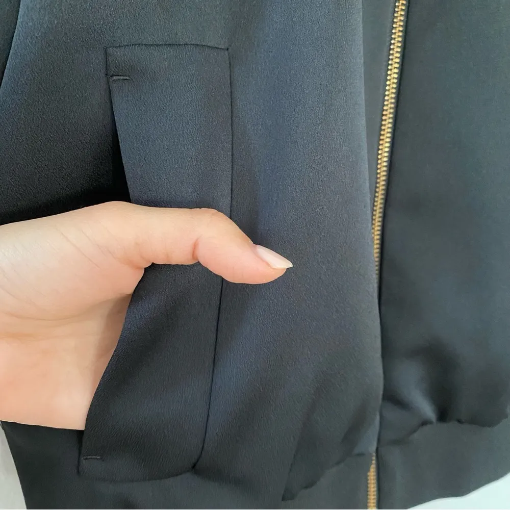 Everlane Bomber Style Jacket - Image 3