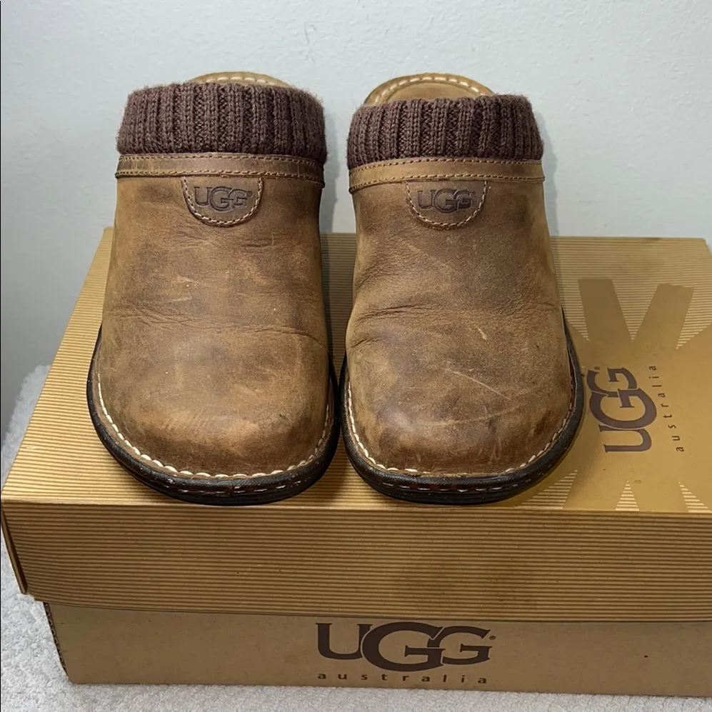 UGG Women's gael brown leather Chestnut Knit Clogs. size7.              stand - Image 3