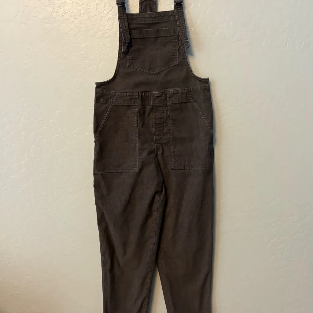 Aerie dark gray corduroy werk & play bib raw hem jumpsuit overalls XS - Image 2