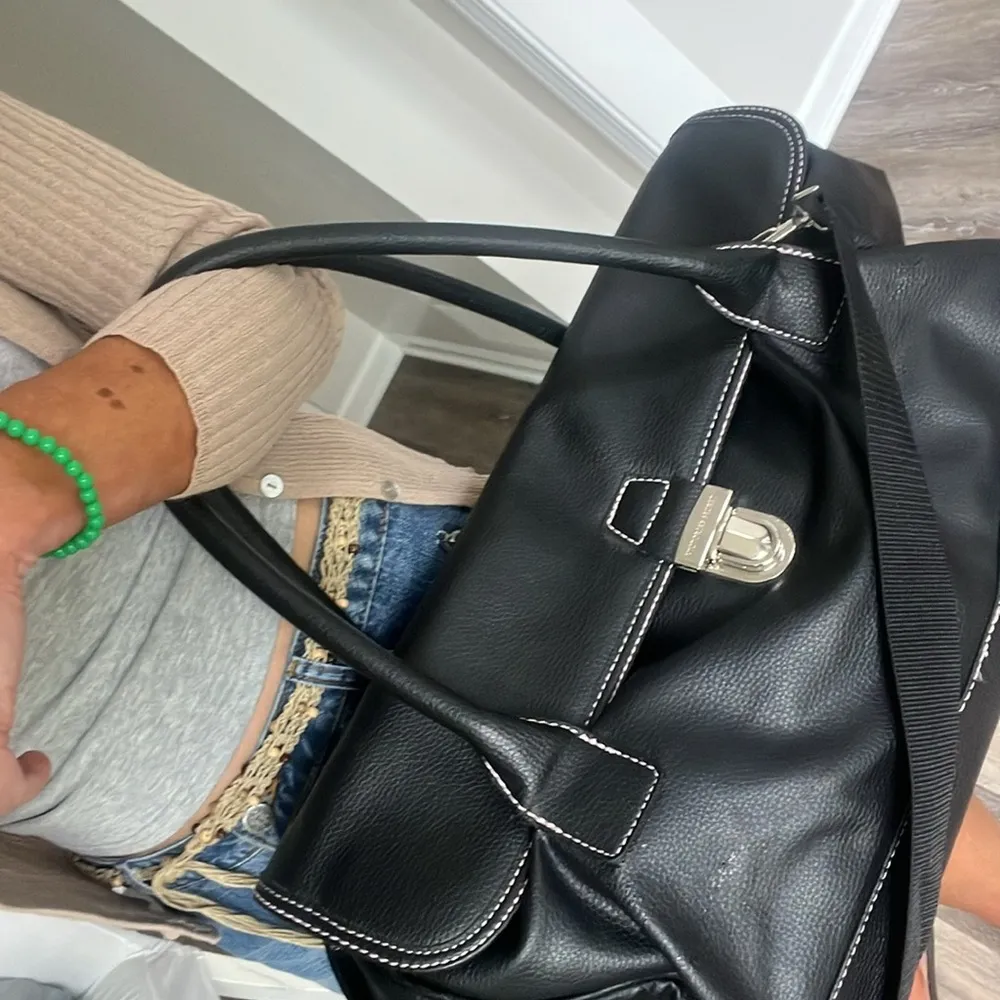 Victoria’s Secret weekender carryon tote duffle bag large carry strap black - Image 14