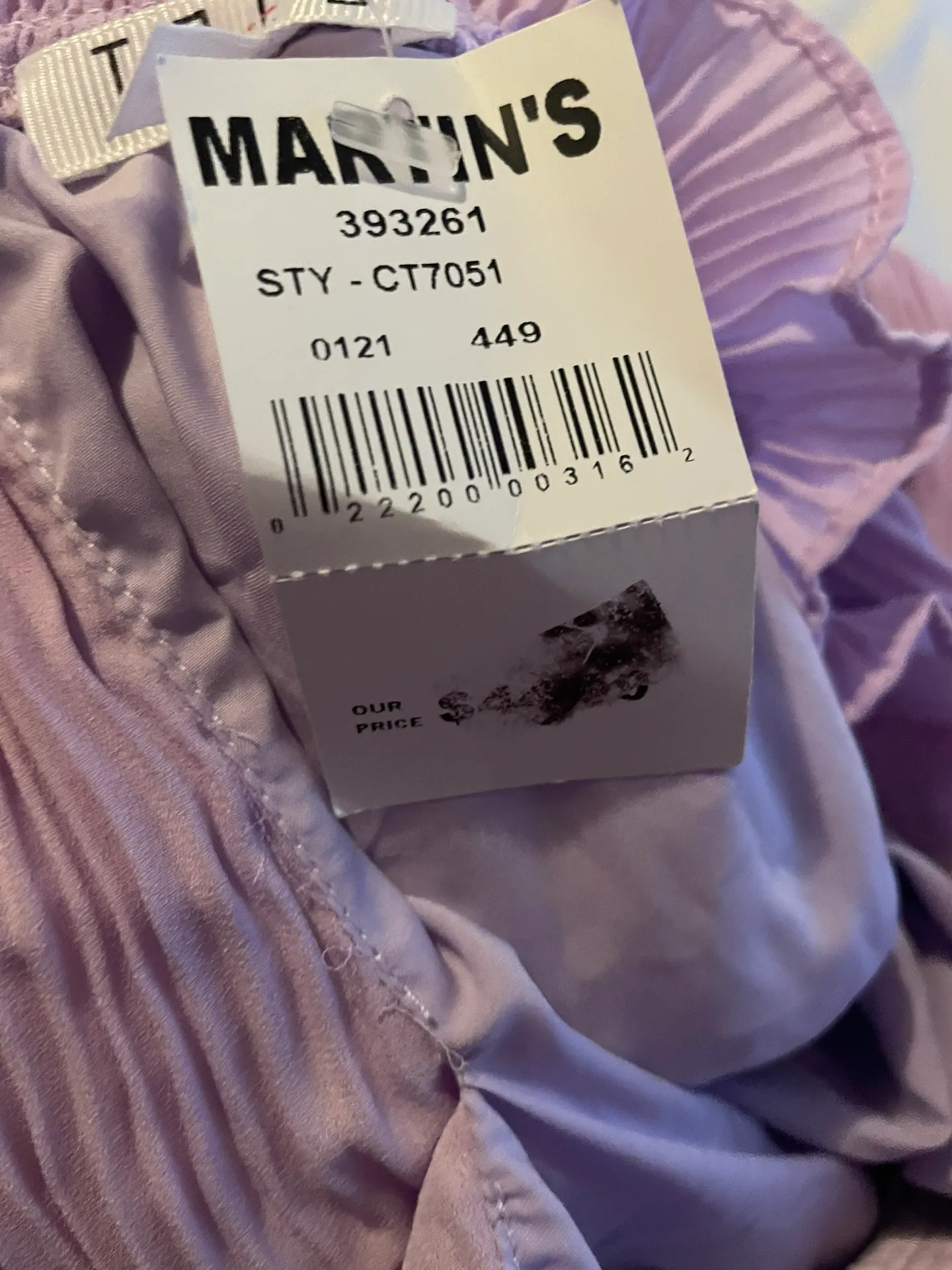 TCEC nwt  ruffle top - Image 4