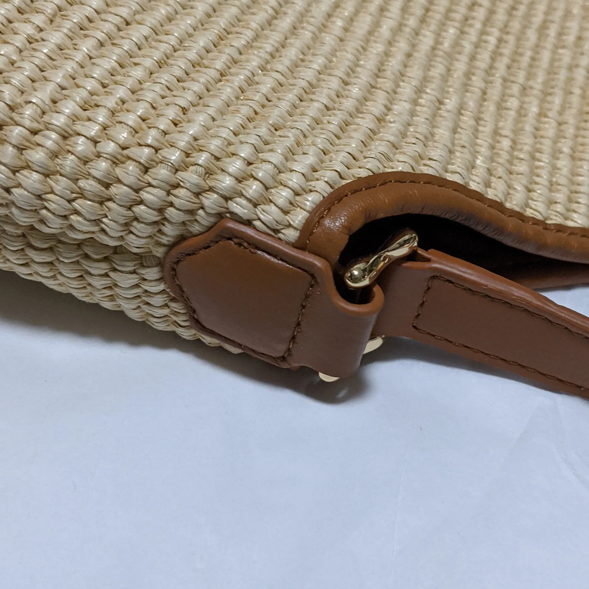 Aupen Raffia Tote Bag Lover Brown - Image 3