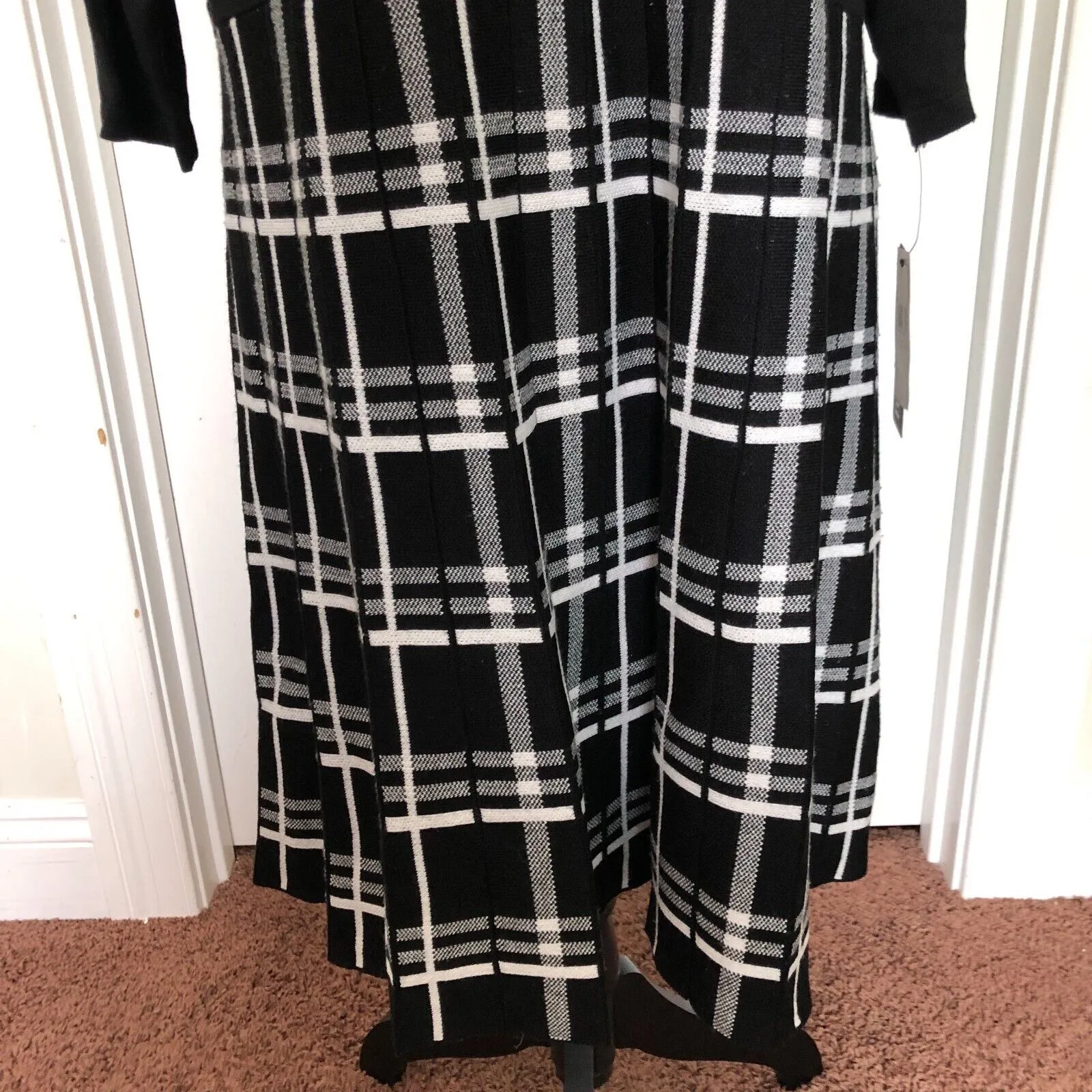 BCX Womens Dress 1X Black Plus Plaid Skirt Fit Flare 3/4 Sleeve Sweater‎ NWT - Image 4