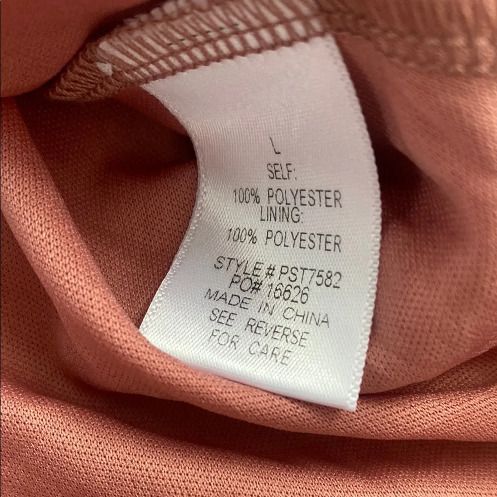 Polagram Peasant Floral Blouse with Sweetheart Neckline. - Image 6