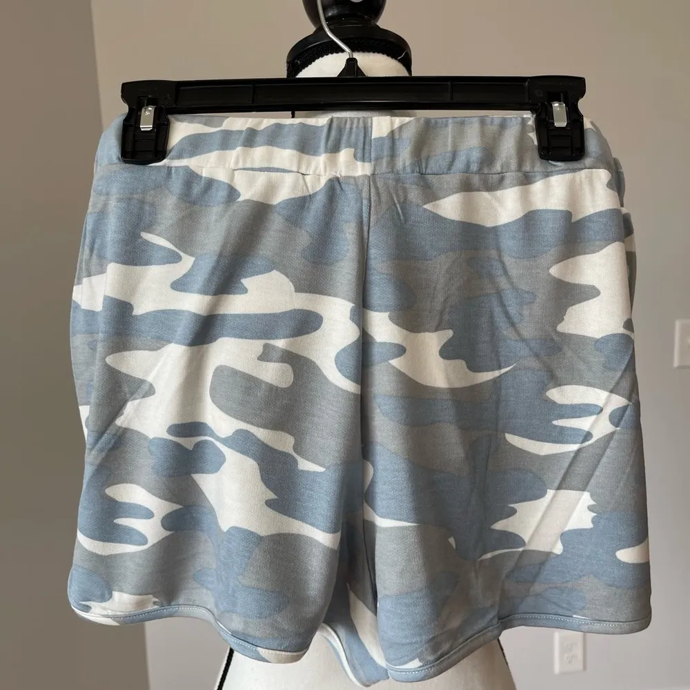 Comu Blu 2 piece set camouflage tank and shorts drawstring new with tag size XL Blue - Image 8