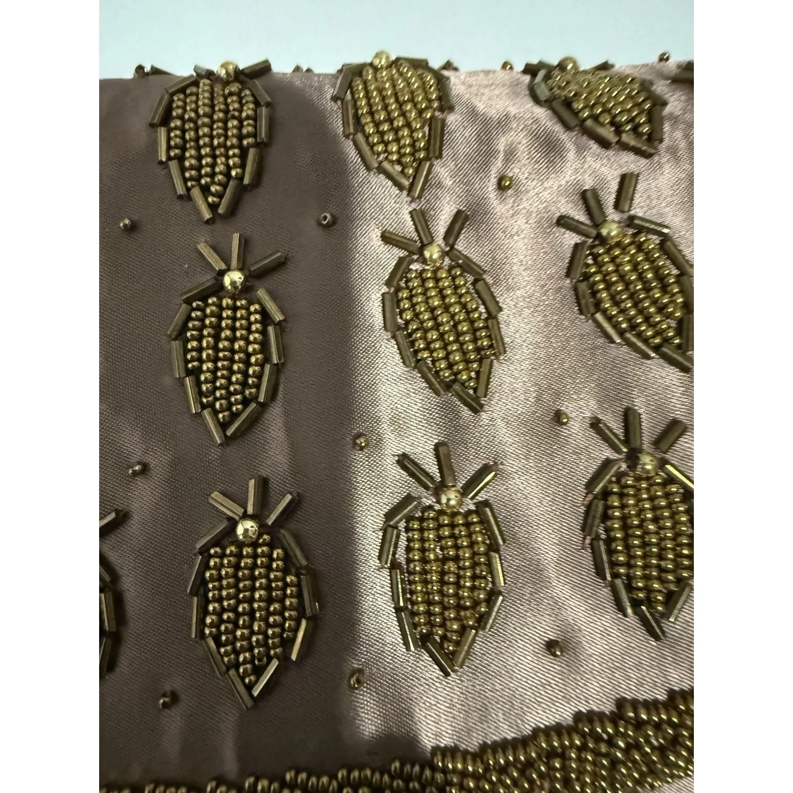 Vintage 40's or 50s Old‎ Hollywood Carpet Gold Silk Beaded Glam Clutch Purse Y - Image 5