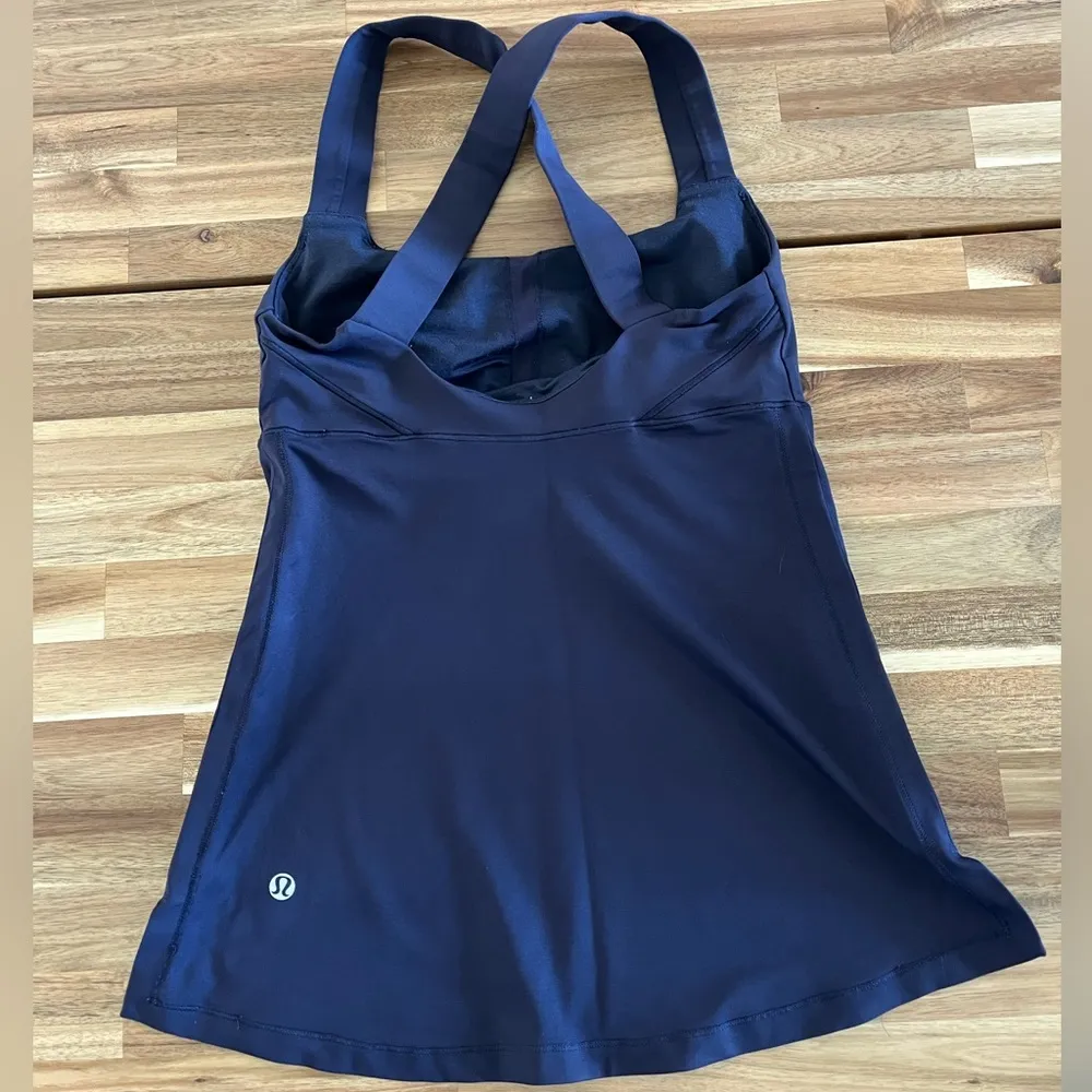 Lululemon Tank With Bra Size 4 - Image 2