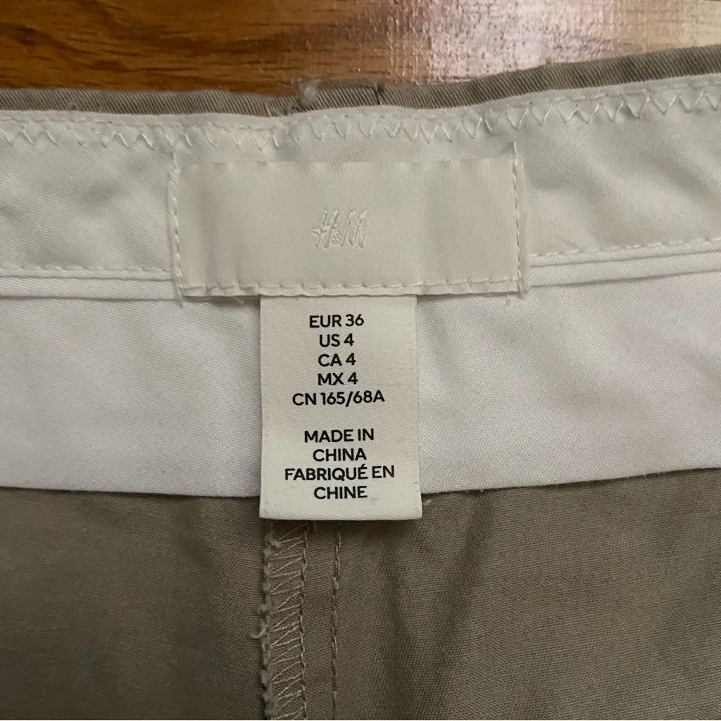 H&M Wide Leg Tan Khaki Pleated Cotton Pants - 4 - Image 4