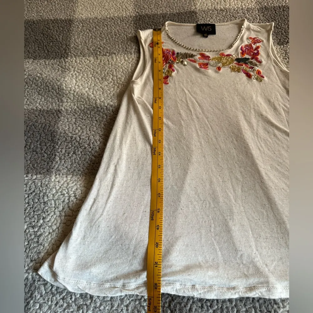 W5  Small Embroidered Cream Tank Top - Image 9
