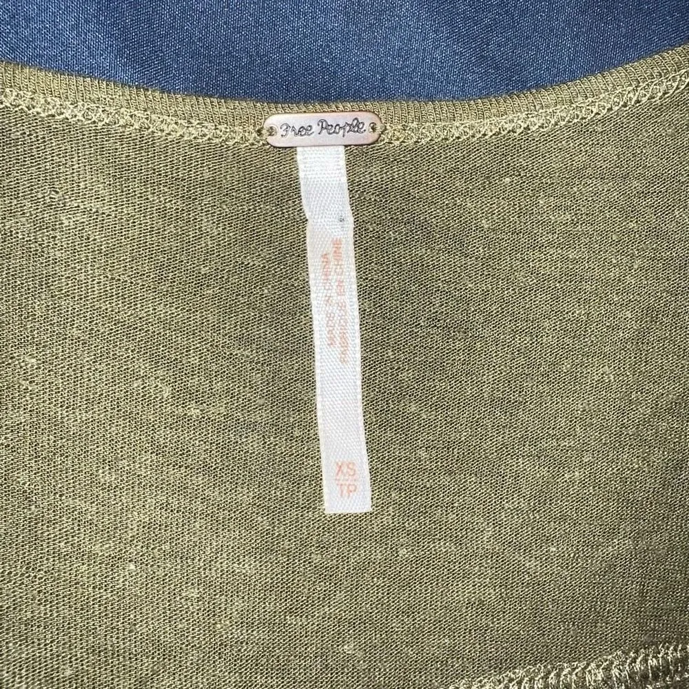 Free People Bittersweet Cold Shoulder Gold Green Short Sleeve Top blouse size XS - Image 9