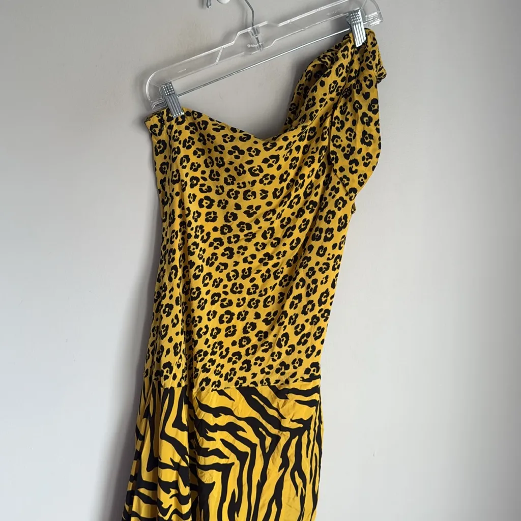 Moschino silk Yellow Animal-Print One-Shoulder Maxi Dress 10 - Image 5