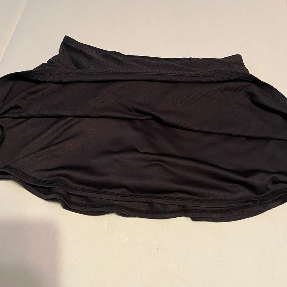 Kyodan black active skorts. Size medium.‎ Preowned in good condition - Image 2