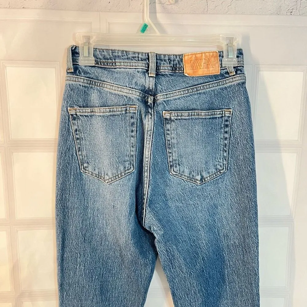 Zara high waisted button fly slit leg frayed hem size 2 - Image 6