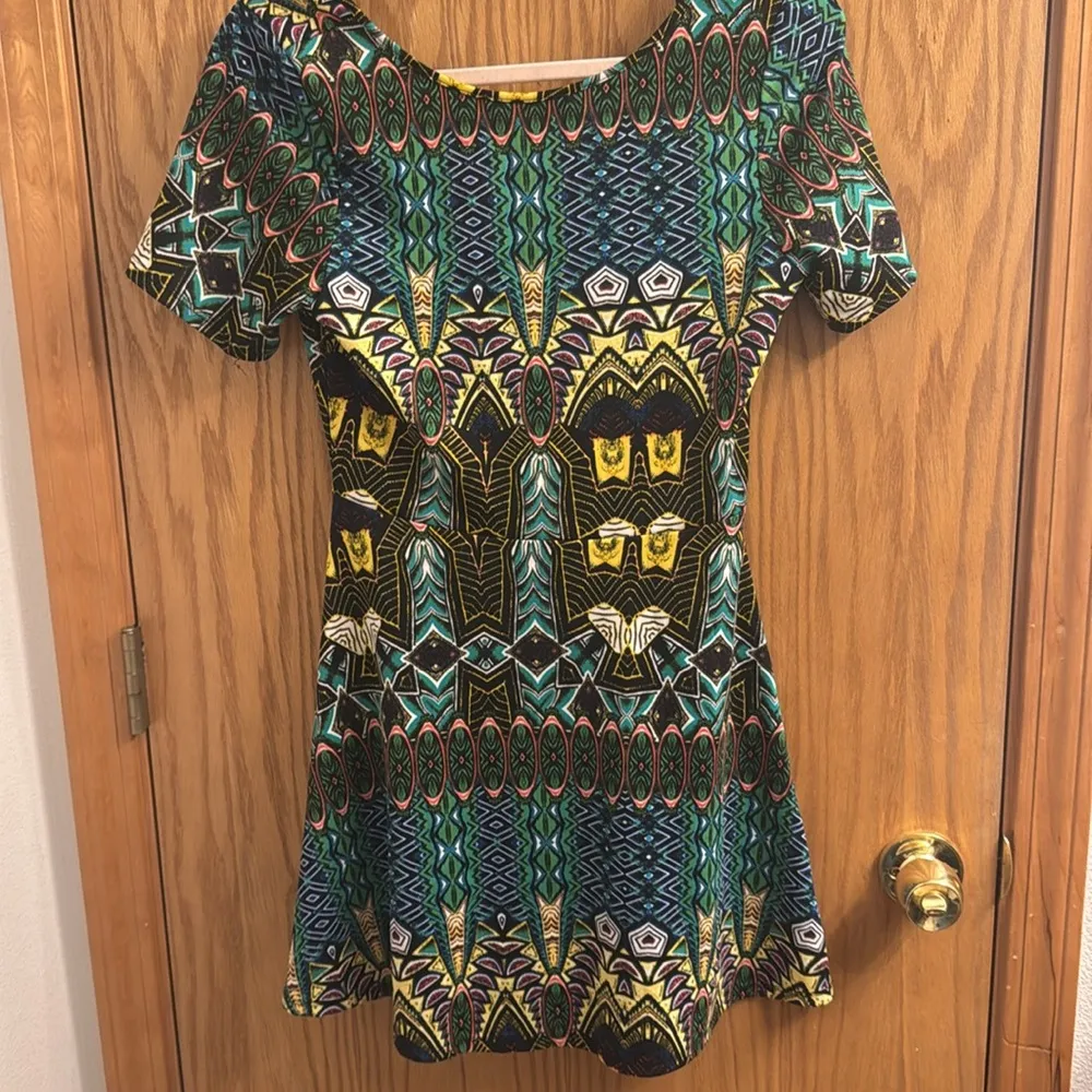 One Clothing Fun mini dress with open back size large - Image 3