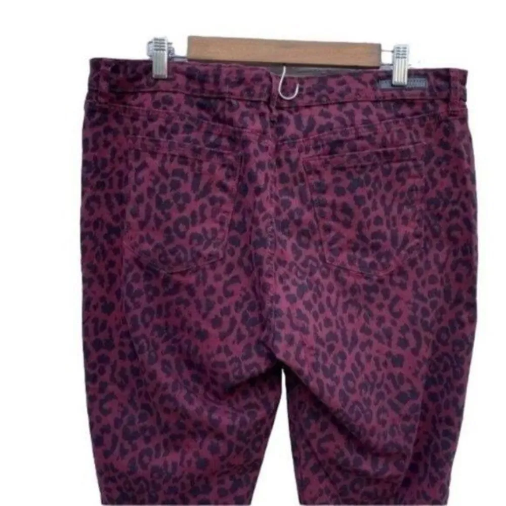 Sanctuary Mid-Rise Ankle Skinny Jeans Maroon Animal Print - Image 5