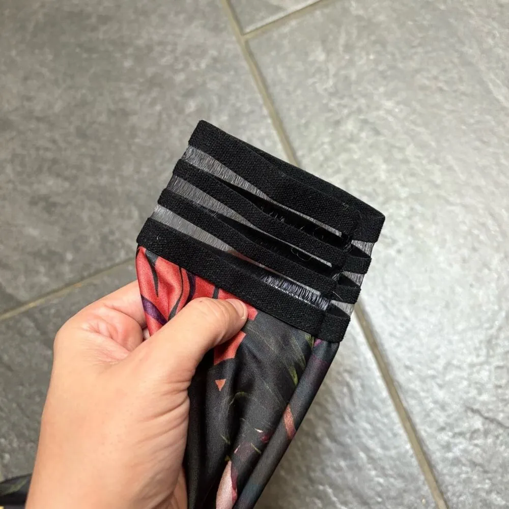 Onzie Flow Dark Green Tropical Floral Smooth Legging XS Black Vibrant Athleisure - Image 6