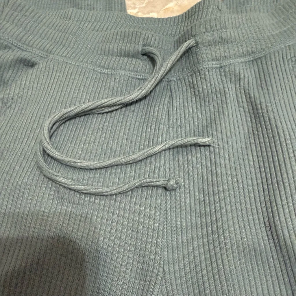 Hollister Gilly Hicks Cozy High Waisted Ribbed‎ Joggers size S - Image 7