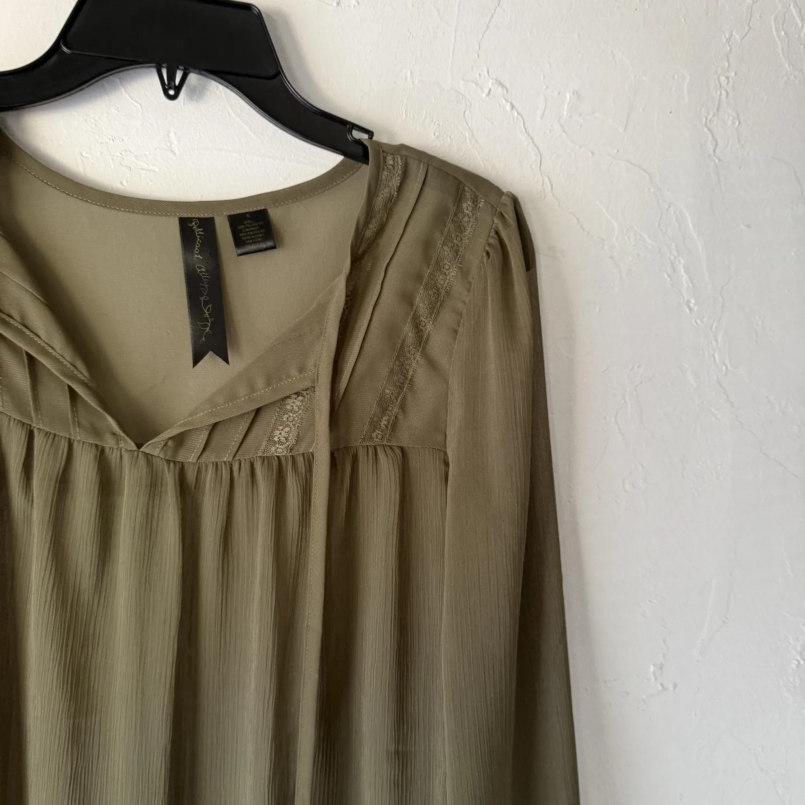 Petticoat Alley Blouse Womens Small‎ Olive Green Sheer Long Sleeve Boho Lace Top - Image 2
