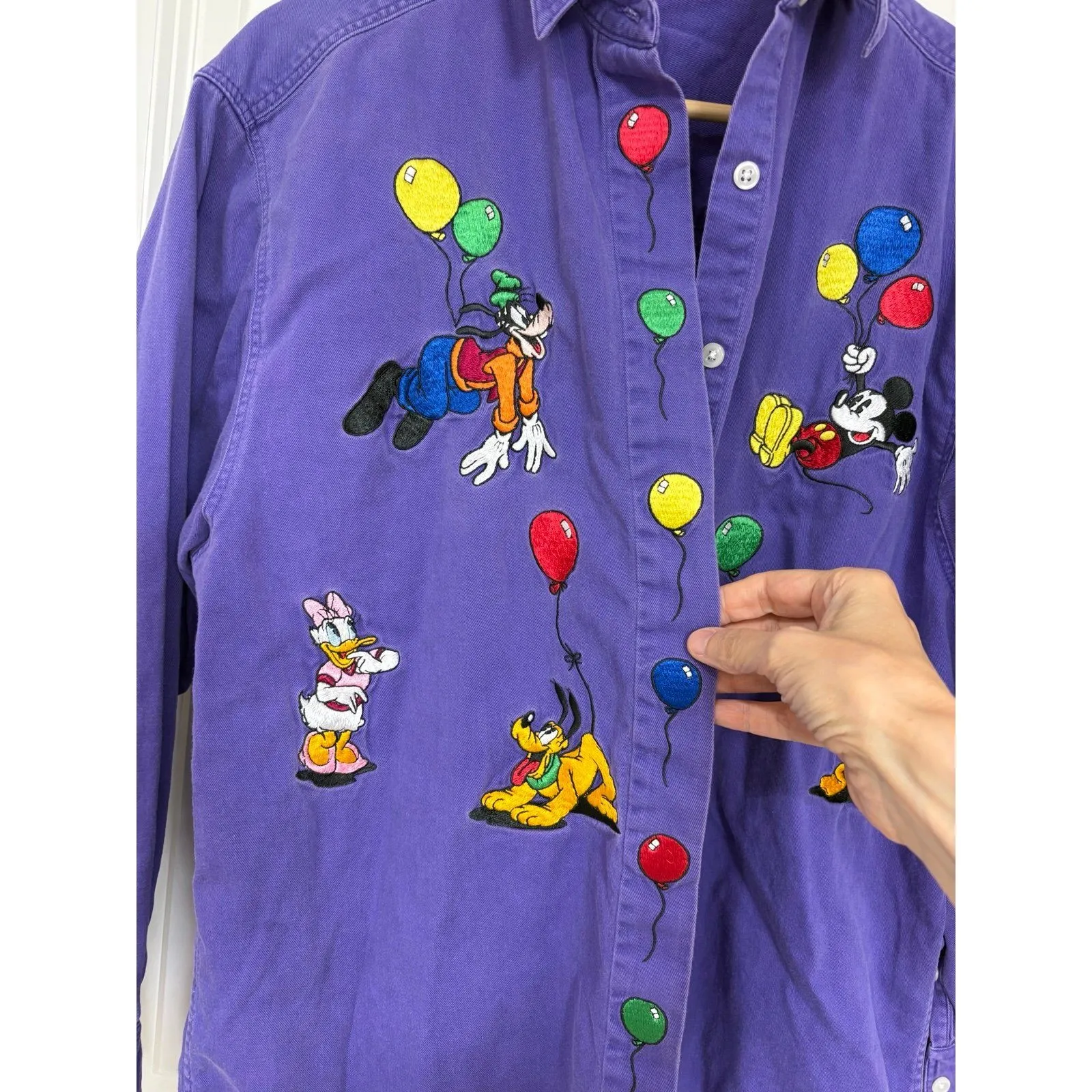 Vintage 90’s Disney Characters Button-Up Embroidered shirt size M - Image 3