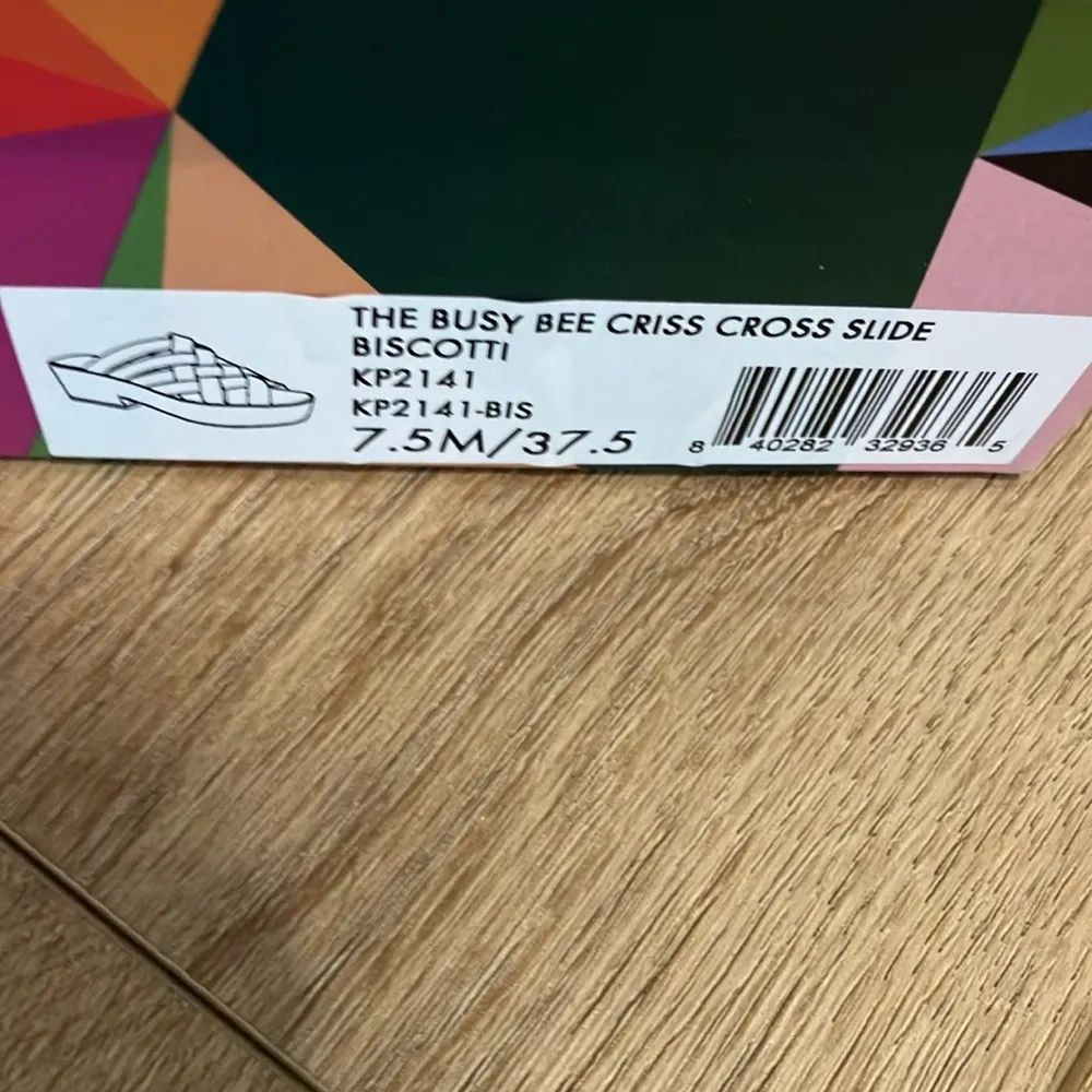 KATY PERRY THE BUSY BEE PLATFORM SANDAL SIZE 7.5 new in box Gray - Image 3