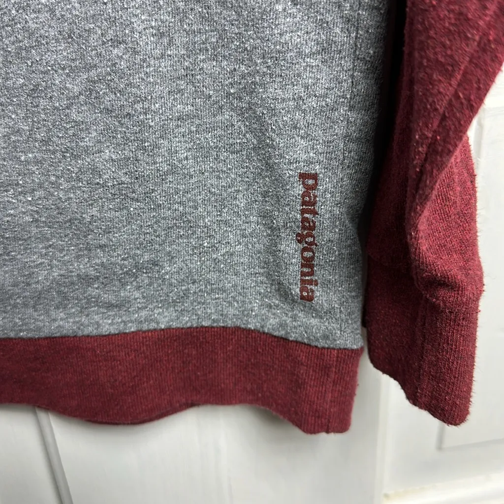 Patagonia Women's Size Small Wilderness Defender Gray/Red Long Sleeve Shirt - Image 8