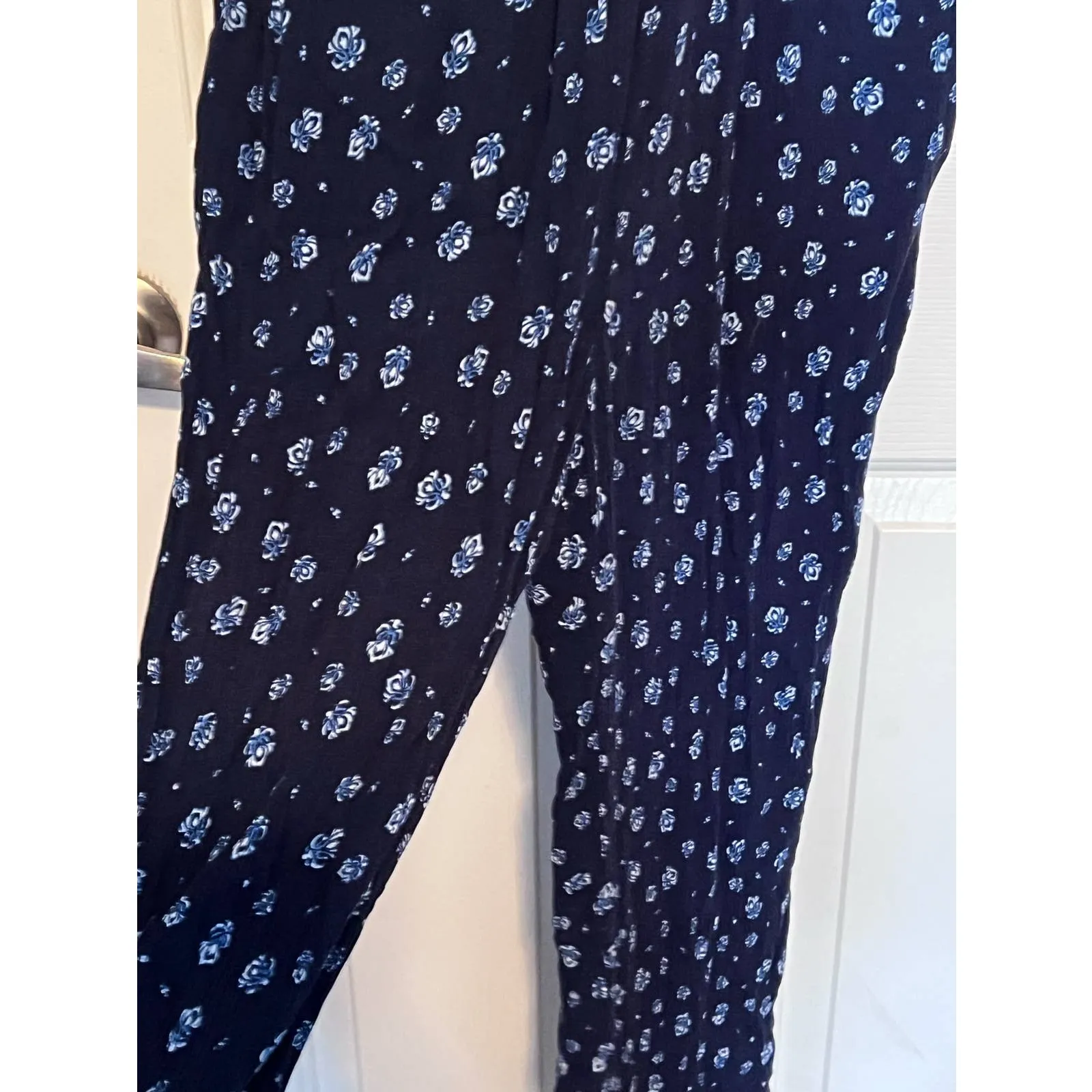 Westport Women's Navy White Design Short Sleeve Jumpsuit Zips in Back Size‎ 10 - Image 3