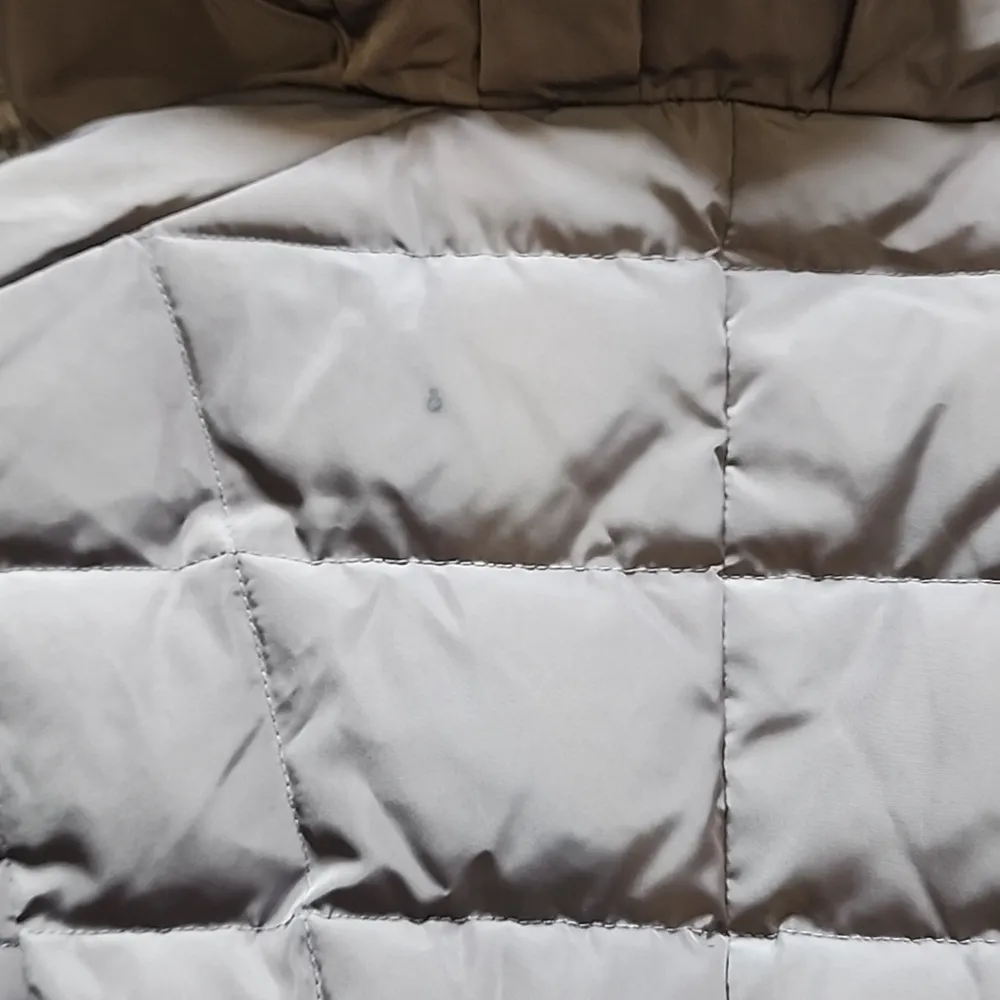 Cole Haan Women's Taffeta Down Coat with Bib Front and Dramatic Hood Size XS - Image 13