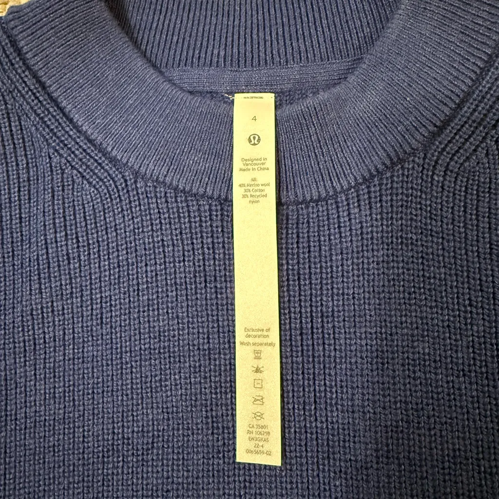 Lululemon Blue Sweater Size 4 - Image 3